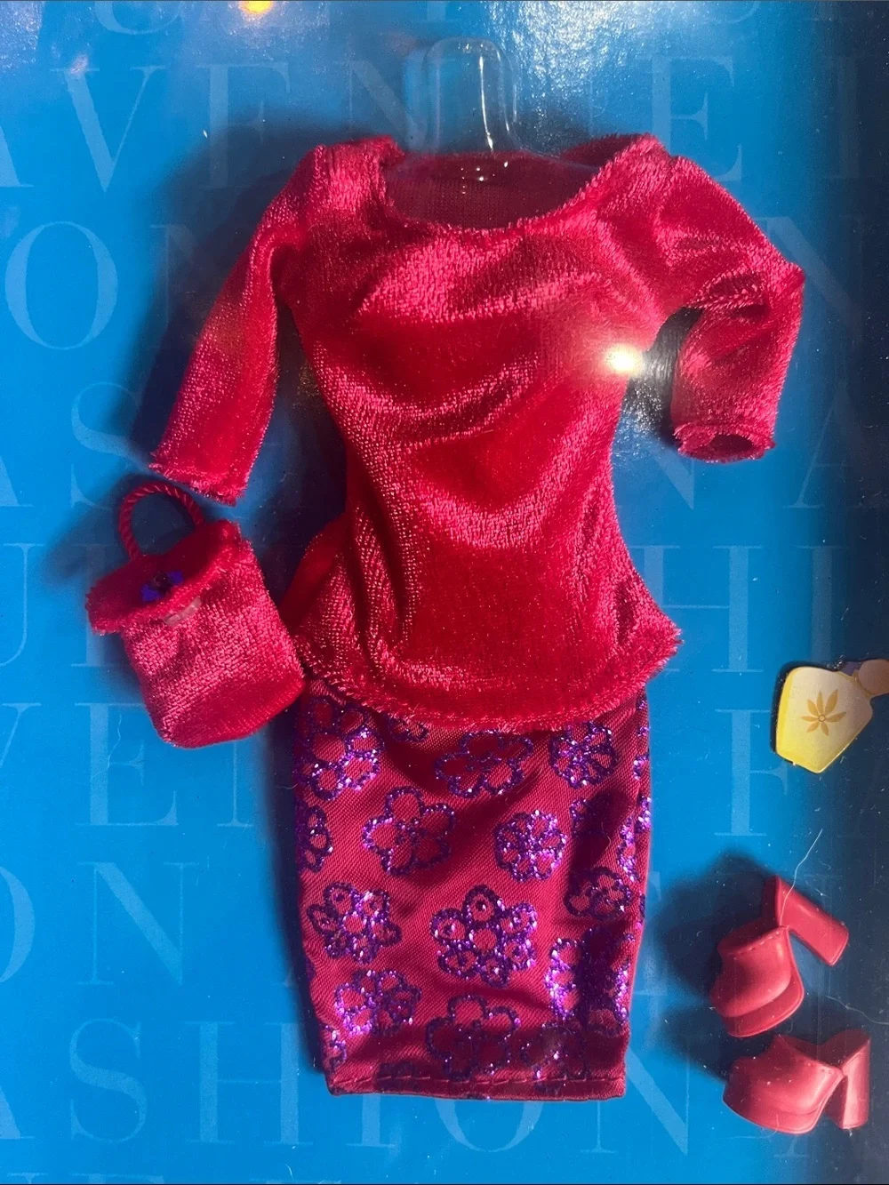 2000 Barbie Fashion Avenue “Violin Serenade” Metro Style NRFB